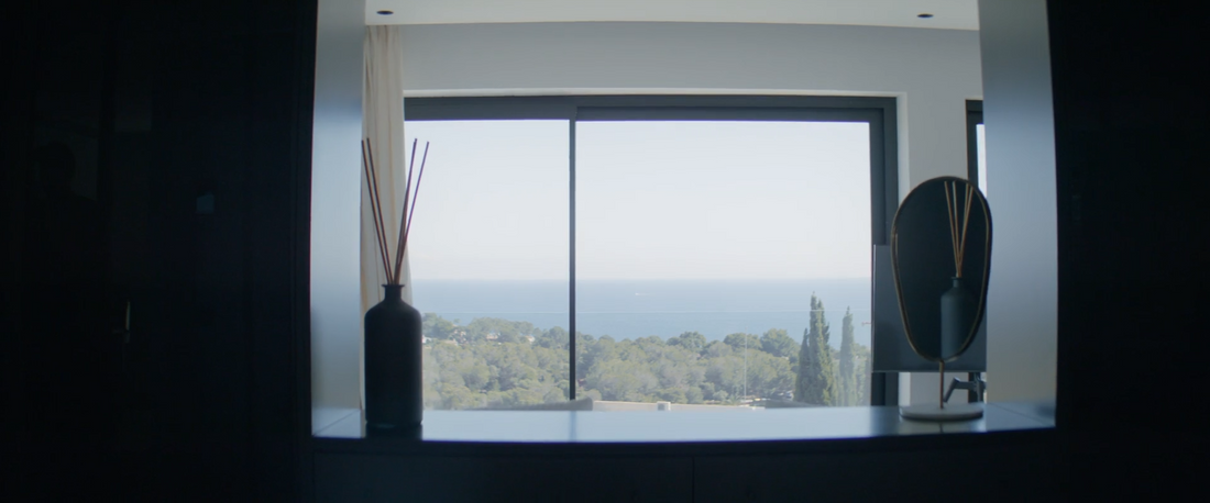 Transforming Your Space with Elegant Views: How Decorative Glass Elevates Home Interiors